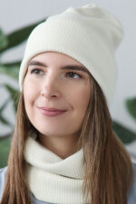 moteriška megzta kepurė