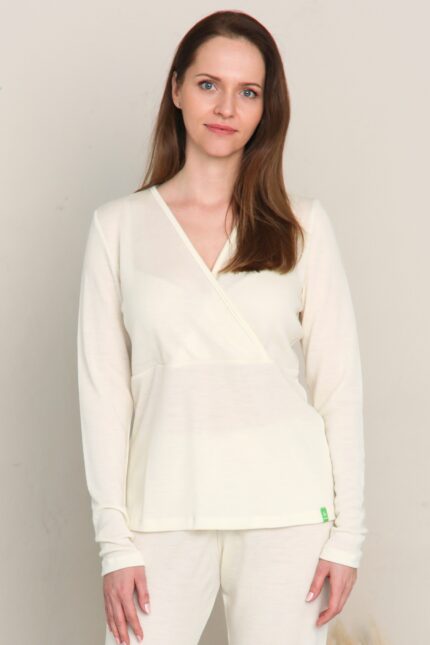 Moteriška palaidinė iš merino vilnos